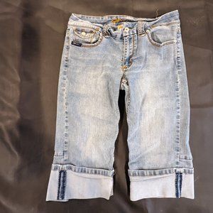 Flavour Folded Hem Capris